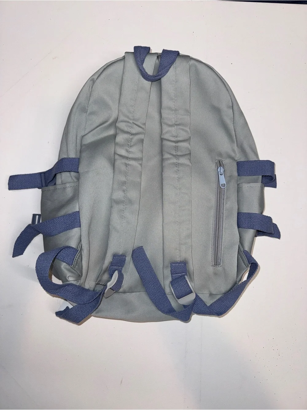 Huantu Men's Gray Backpack with Navy Accents